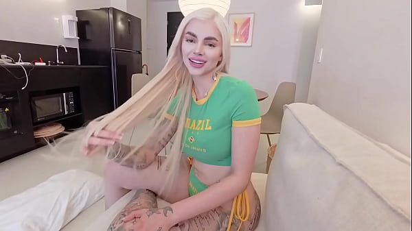 Loira novinha fodendo gostoso
